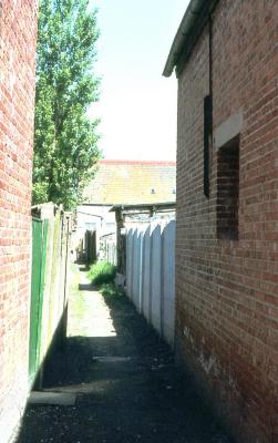 Gangetje tussen Kloosterstraat en Schoolstraat, Doel