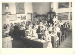 Klasfoto meisjesschool Doel