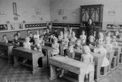 Vrije basisschool kleuterklas 1958