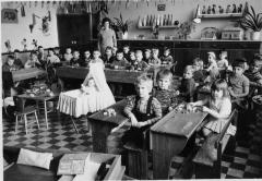 Vrije basisschool kleuterklas 1964