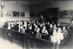 Vrije basisschool kleuterklas 1944