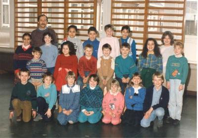 Klasfoto met meester Marc, Stedelijke Basisschool Spoele