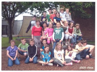 Klasfoto Stedelijke Basisschool Spoele, vijfde leerjaar 2005-2006