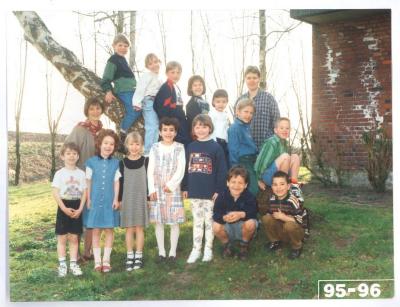 Klasfoto Stedelijke Basisschool Spoele, 1995-1996