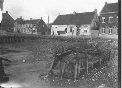 De Scheldekaai van Burcht (3): laag water