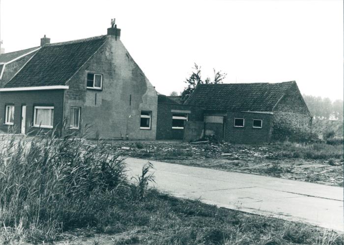 Fabriekstraat in de Molenwijk, Kallo