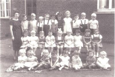 Priester Poppeschool, kleuterschool : klasfoto 1958 - 1959