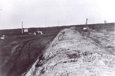 Opspuitingsdijk in de Kom te Kallo