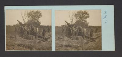 Stereobeeld Gustaaf Drossens, Nieuwpoort: balladeuse van 105 mm (juni 1918)