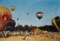 Pers- en vedettenballonmeeting in recreatieoord De Ster